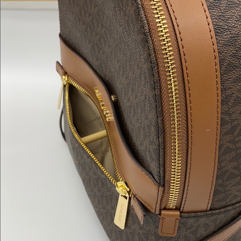 MICHAEL KORS KENLY MEDIUM BACKPACK BROWN - Picture 6 of 15
